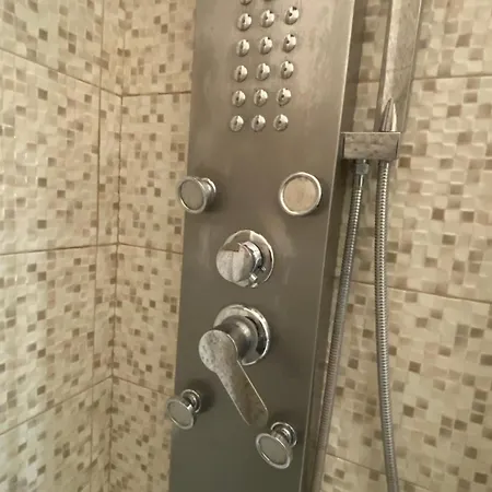 דירה Domus Felix רומא